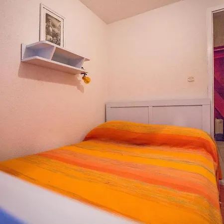 Apartment Holiday Mirna 3515 Lozisce